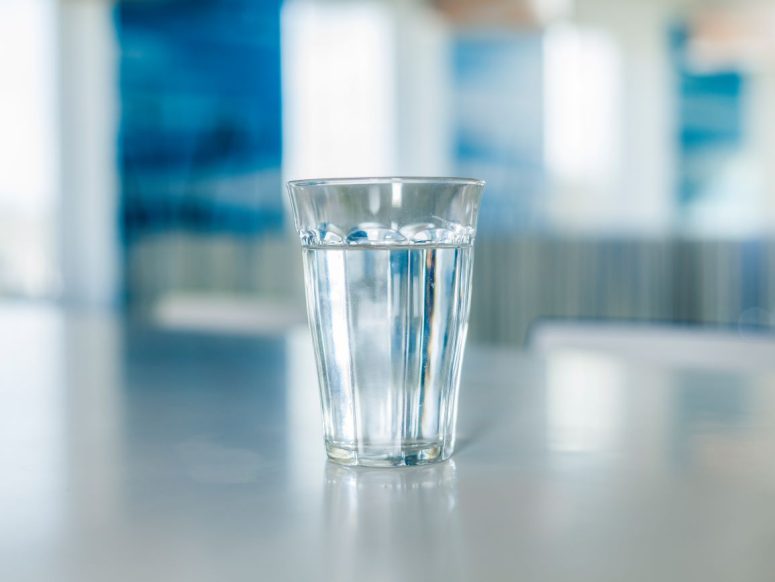 Glas water